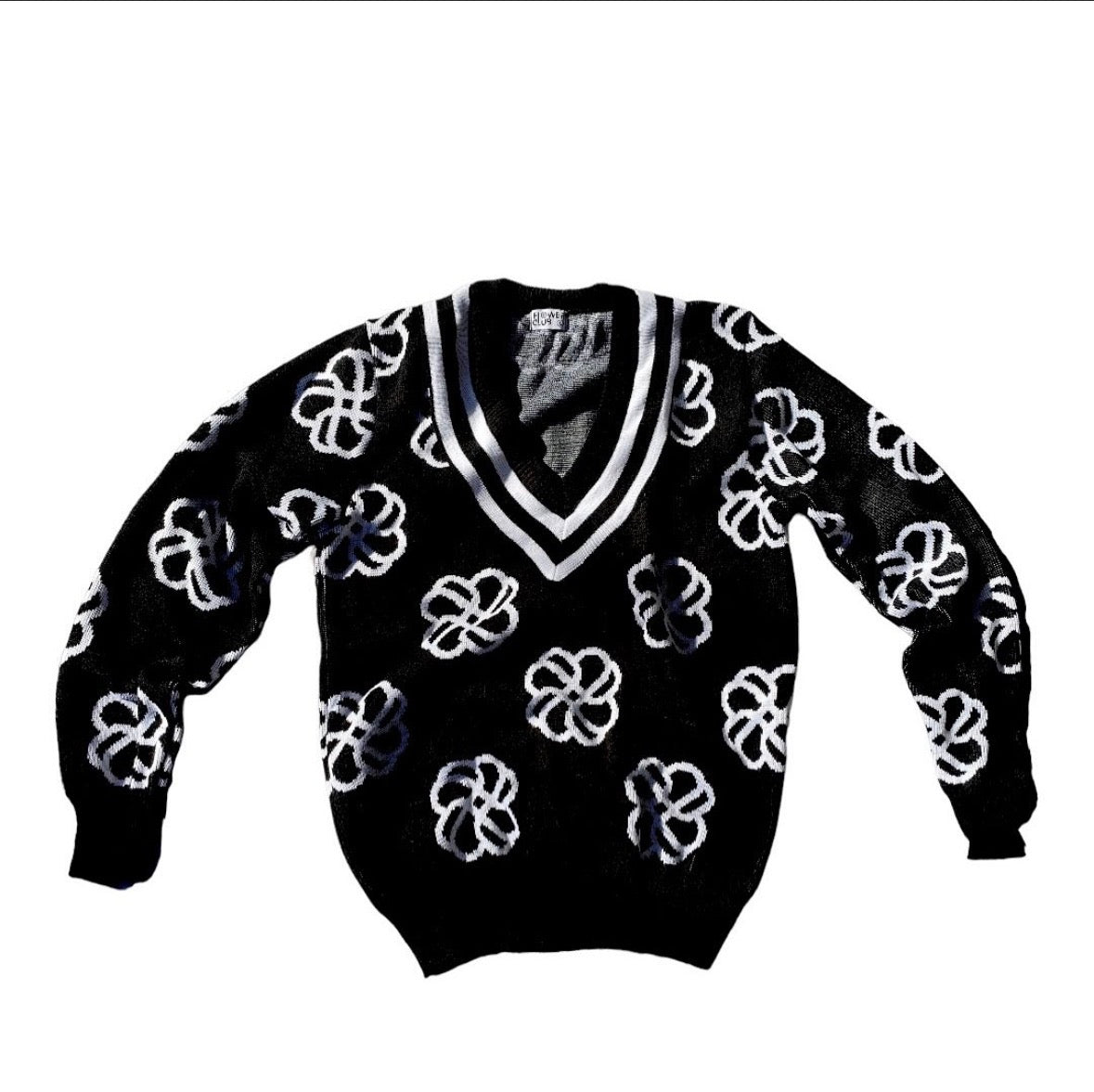 BLACK/WHITE DOUBLE V-NECK JERSEY