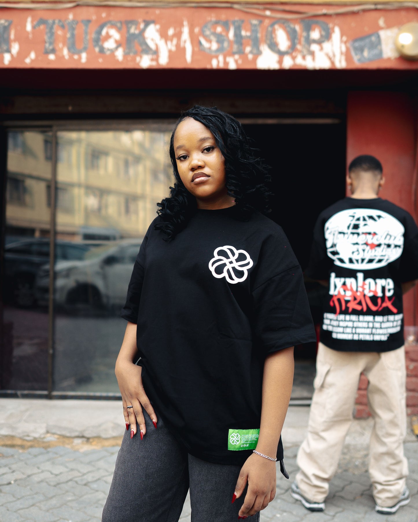 1.FLOWER CLUB STUDIOS TEE